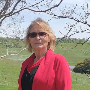 Meet your Posher, Debbie